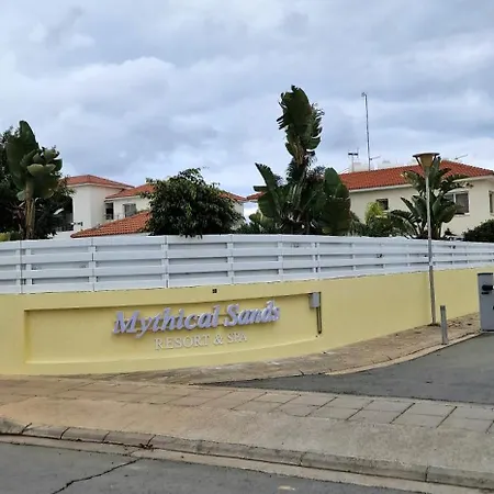 Amigos Mythical Apartment *
